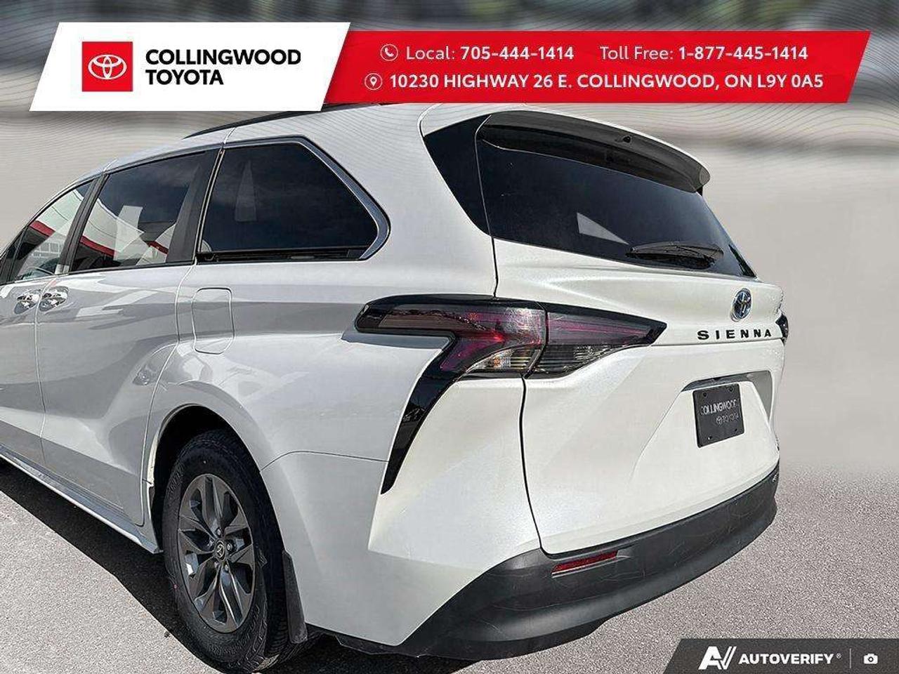 2024 Toyota Sienna *XLE 8-PASS FWD* ONE OWNER* ACCIDENT FREE* Photo