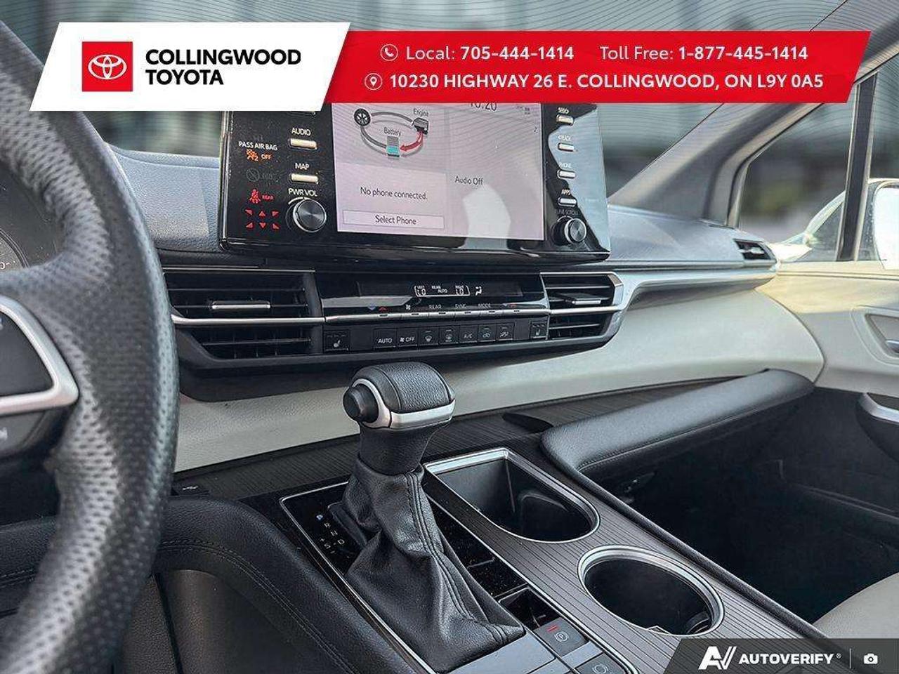 2024 Toyota Sienna *XLE 8-PASS FWD* ONE OWNER* ACCIDENT FREE* Photo