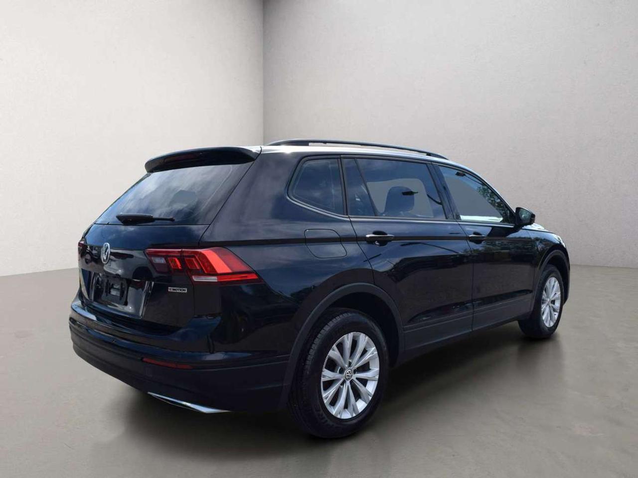 2020 Volkswagen Tiguan Trendline AWD Back Up Camera Photo