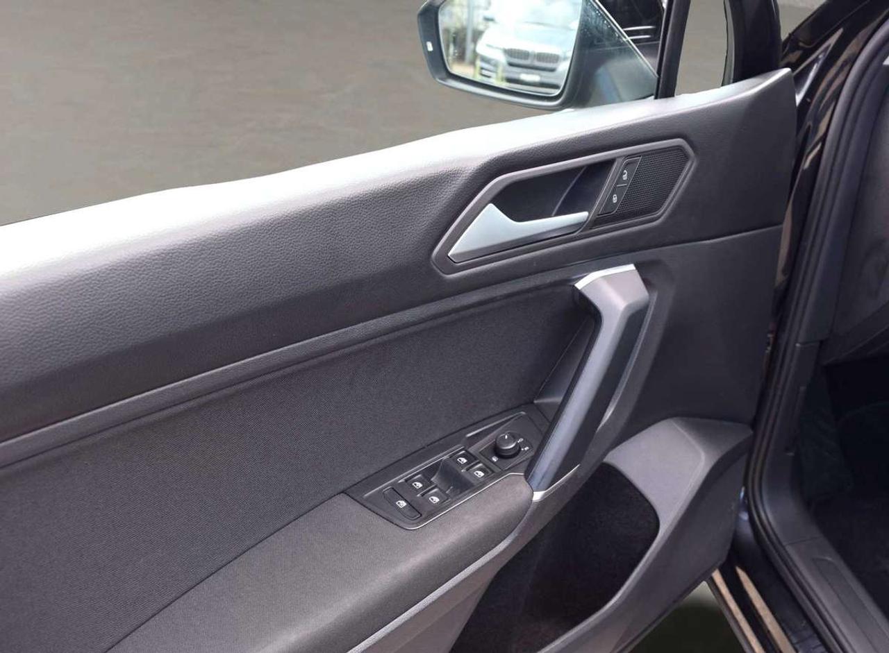 2020 Volkswagen Tiguan Trendline AWD Back Up Camera Photo