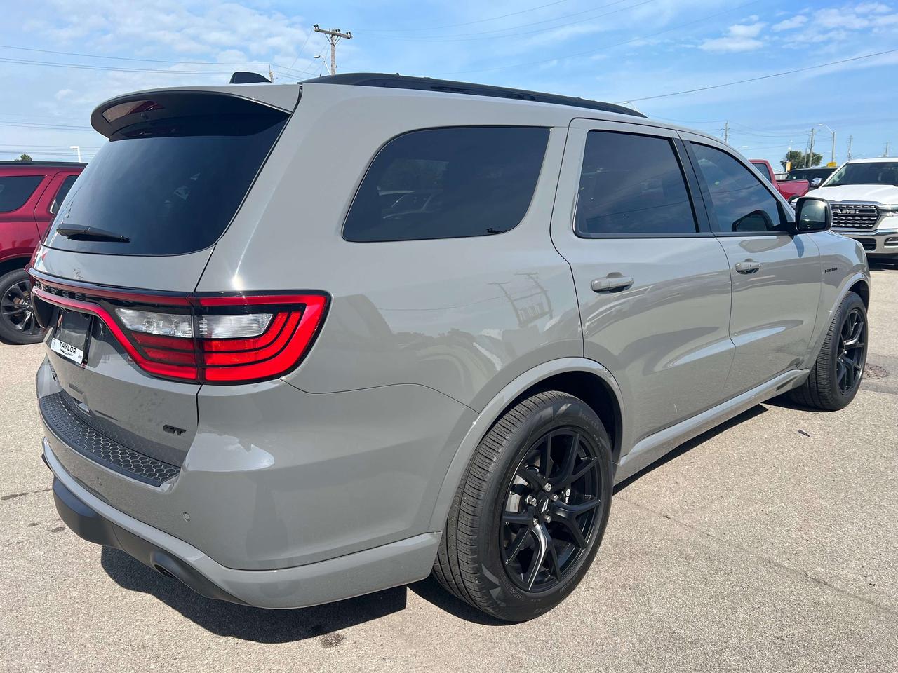 2026 Dodge Durango GT HEMI+ *TOW-N-GO *BLACKTOP *SUN *LTHR *NAVI Photo
