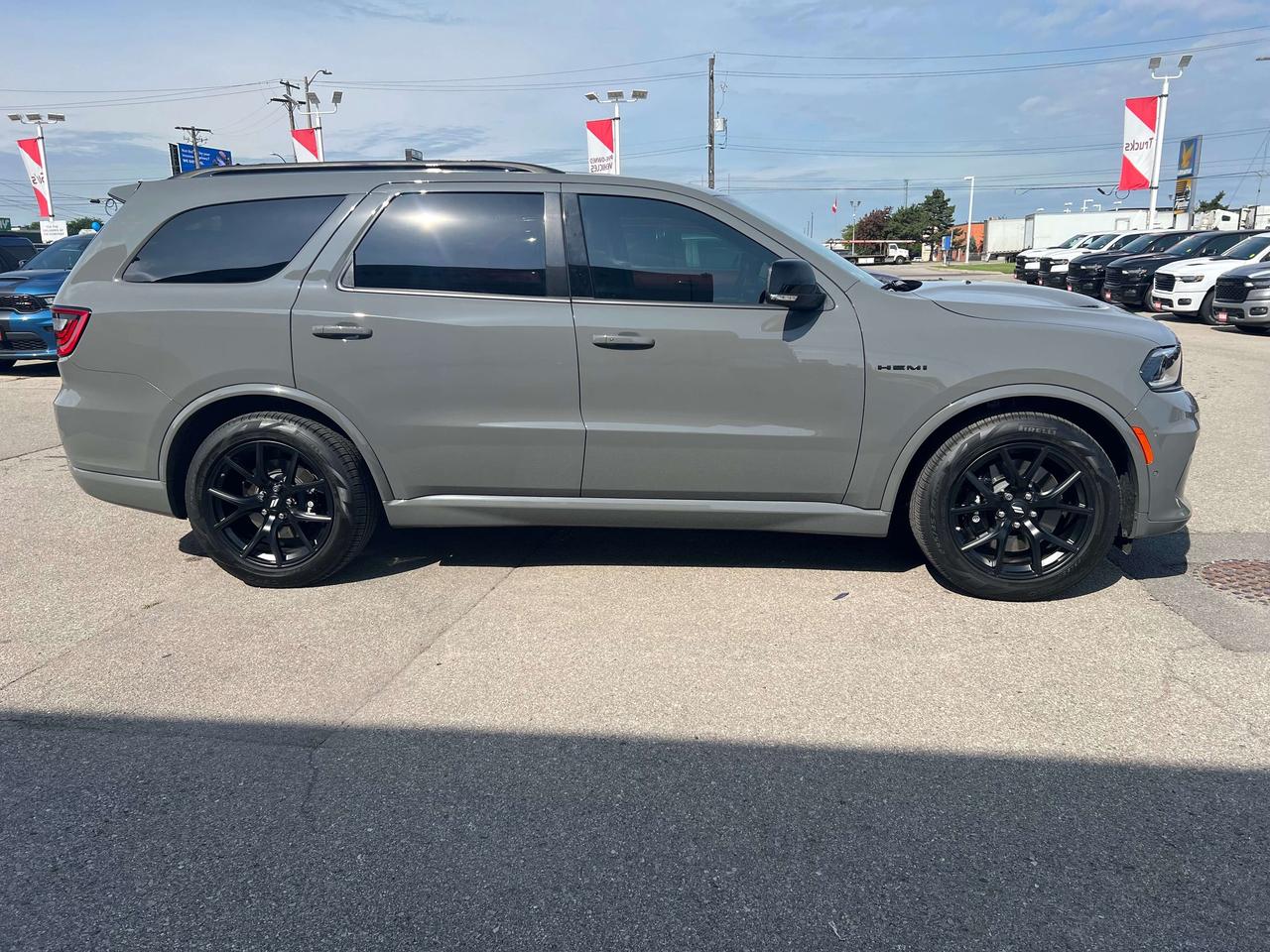 2026 Dodge Durango GT HEMI+ *TOW-N-GO *BLACKTOP *SUN *LTHR *NAVI Photo