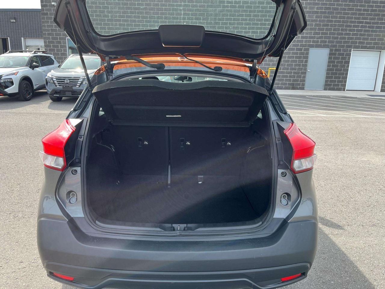 2018 Nissan Kicks SV FWD Photo
