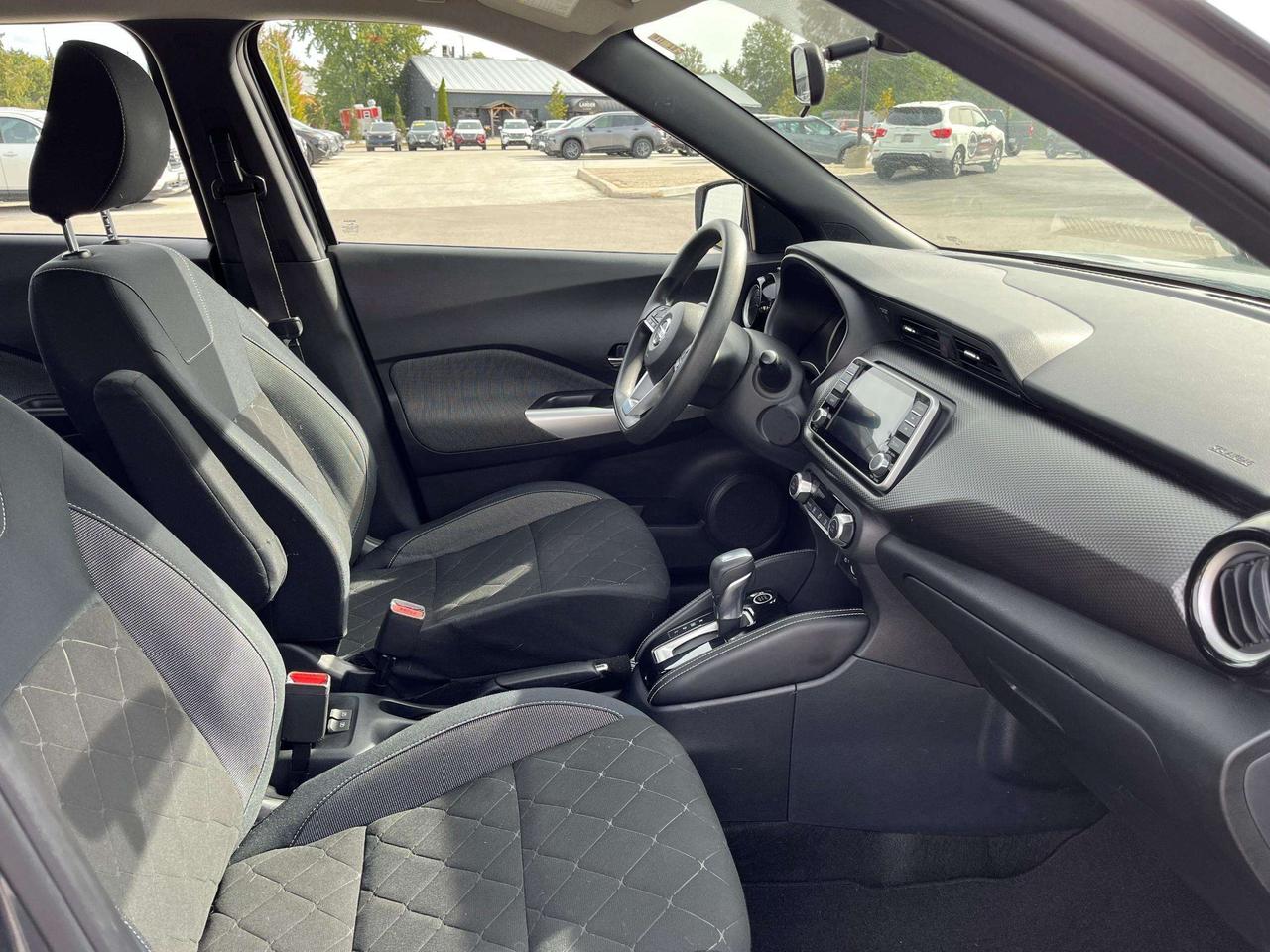 2018 Nissan Kicks SV FWD Photo
