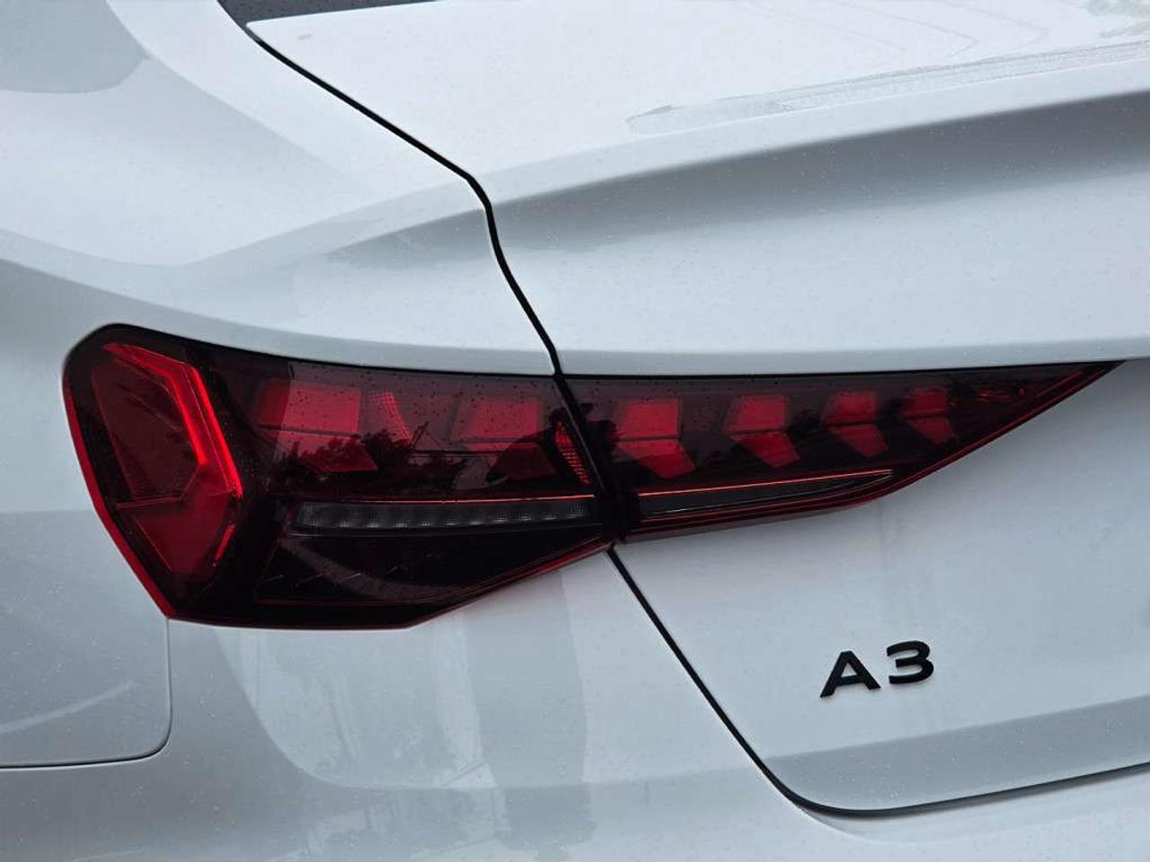 2026 Audi A3 komfort   Sunroof   Apple Carplay   Alloys Photo