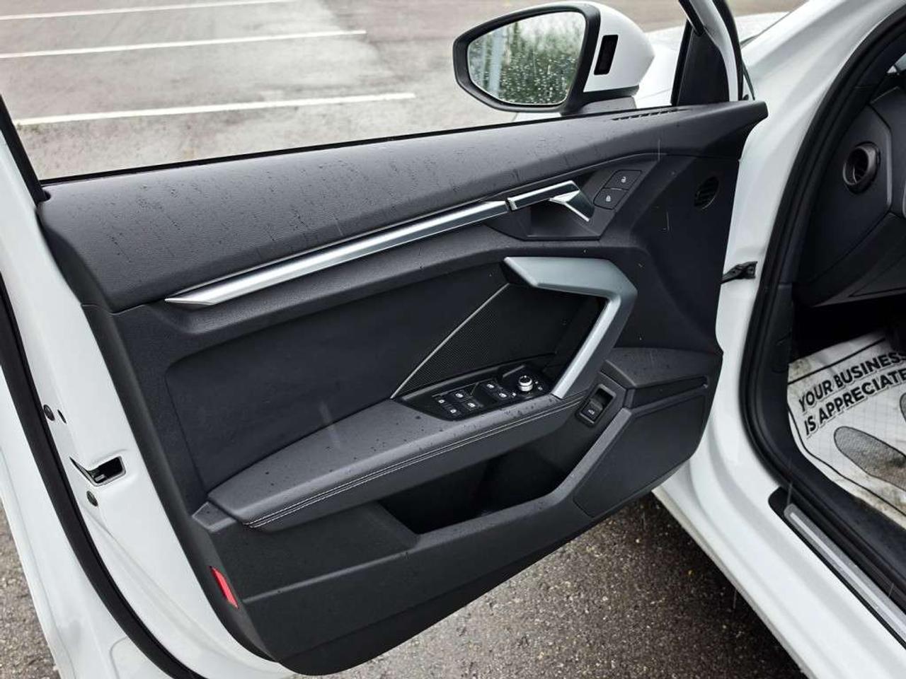 2026 Audi A3 komfort   Sunroof   Apple Carplay   Alloys Photo