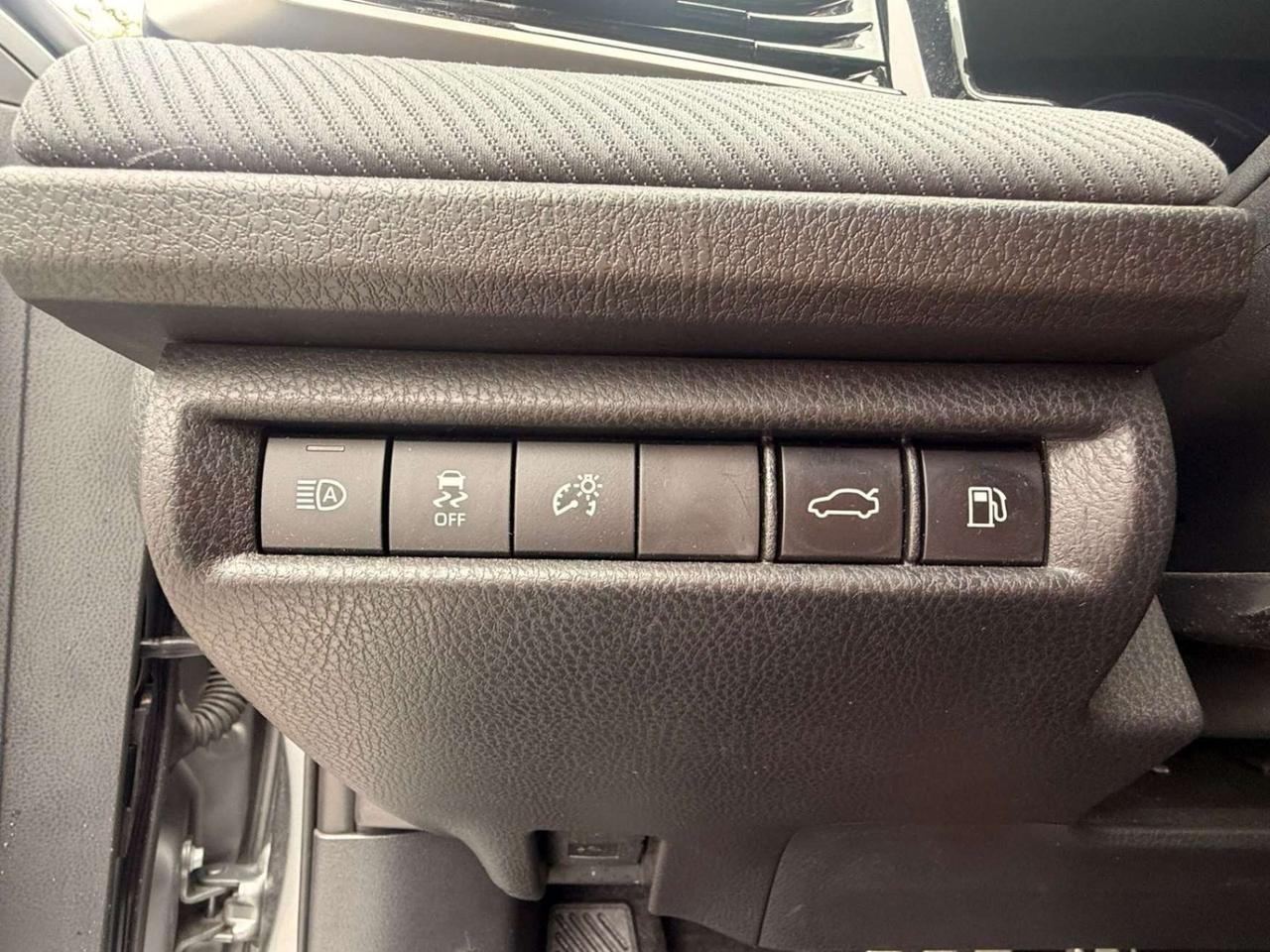 2026 Toyota Camry SE Upgrade CVT AWD Photo