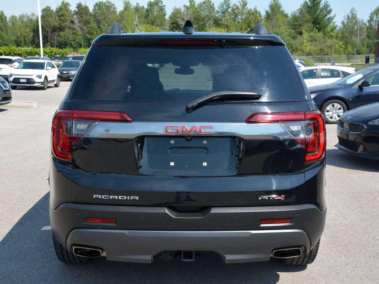 2021 GMC Acadia AT4 Photo2