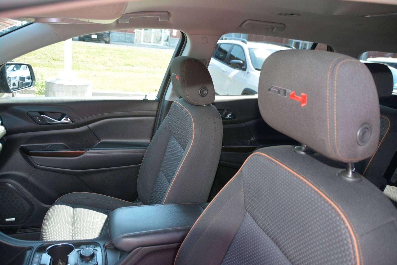 2021 GMC Acadia AT4 Photo