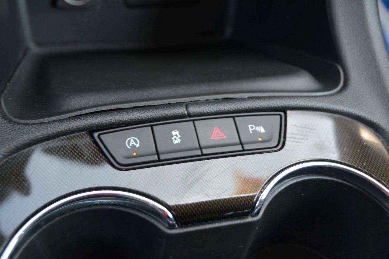 2021 GMC Acadia AT4 Photo