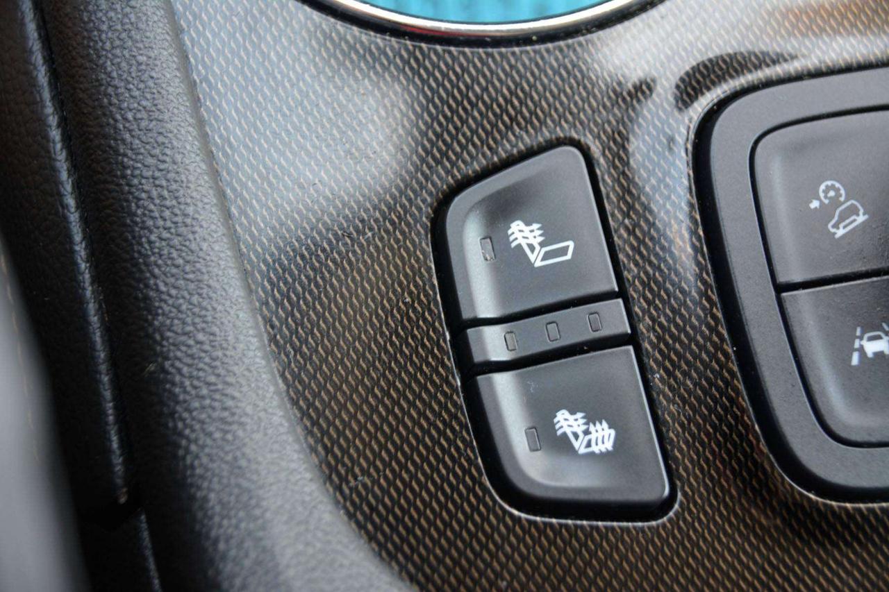 2021 GMC Acadia AT4 Photo