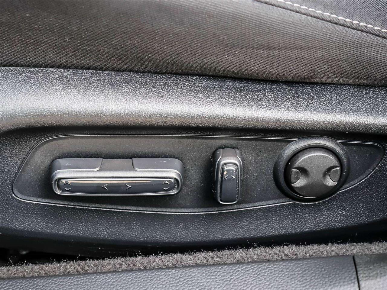 2023 Honda Accord EX   CARPLAY   MOONROOF   STARTER   ALLOYS Photo