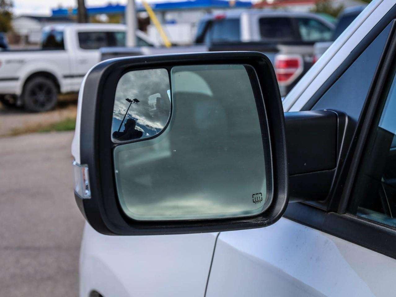 2021 RAM 1500 SPORT Photo