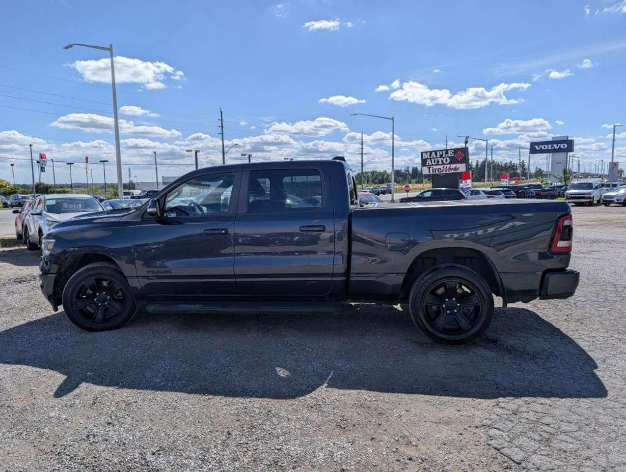 2021 RAM 1500 Sport 4WD NAV LEATHER PANOROOF CAMERA Photo