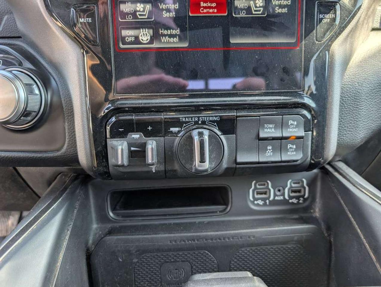 2021 RAM 1500 Sport 4WD NAV LEATHER PANOROOF CAMERA Photo