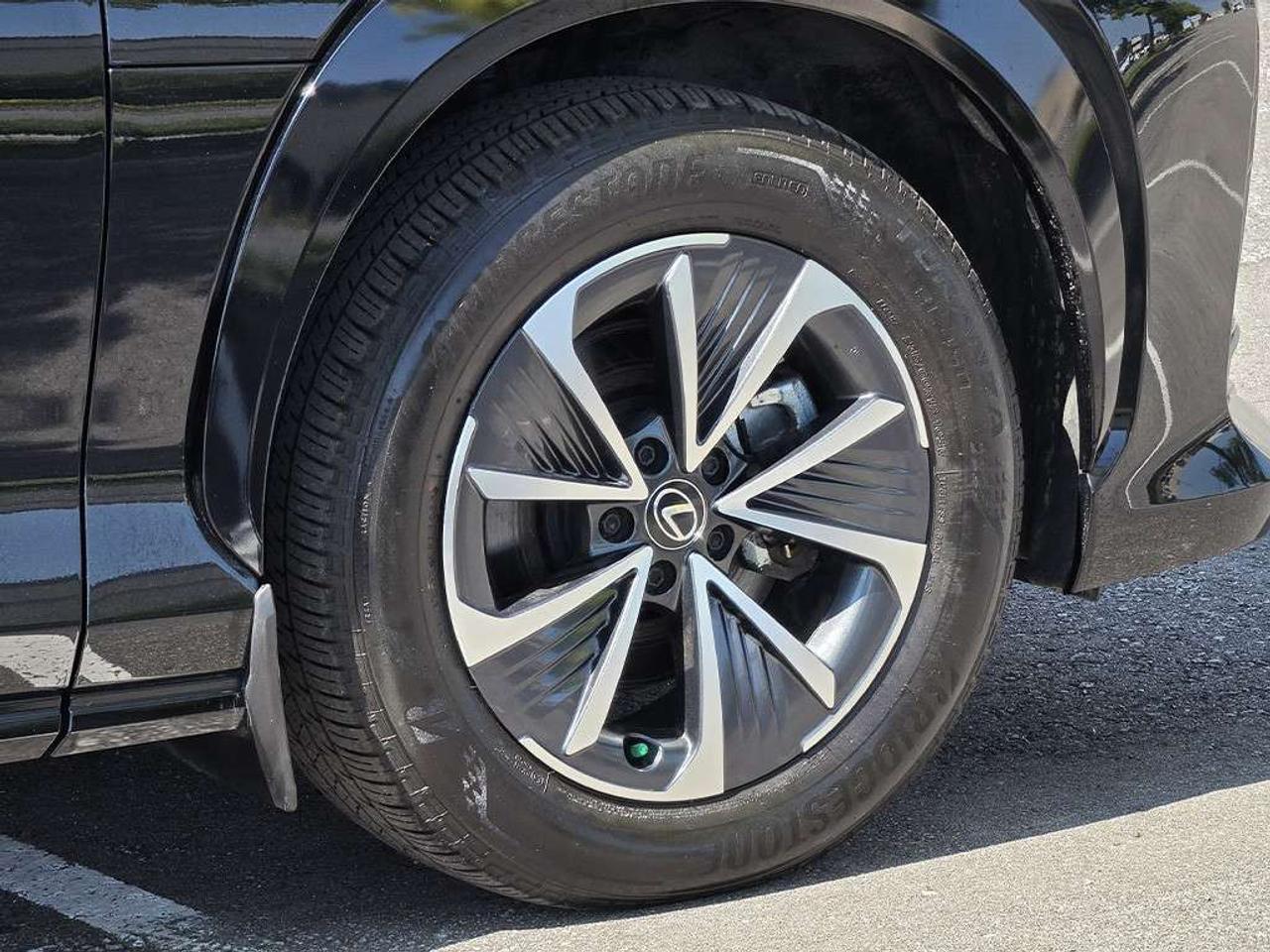 2024 Lexus RZ 450E KEYLESS ENTRY ALLOY WHEELS APPLE CARPLAY Photo
