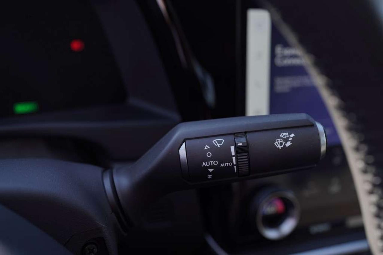 2024 Lexus RZ 450E KEYLESS ENTRY ALLOY WHEELS APPLE CARPLAY Photo