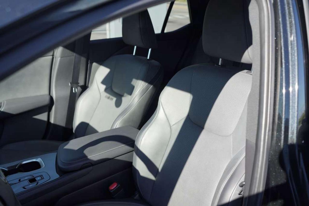 2024 Lexus RZ 450E KEYLESS ENTRY ALLOY WHEELS APPLE CARPLAY Photo