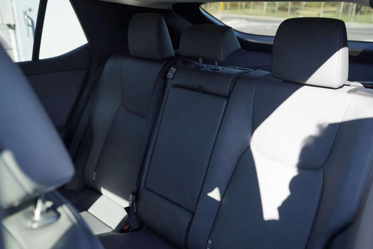 2024 Lexus RZ 450E KEYLESS ENTRY ALLOY WHEELS APPLE CARPLAY Photo