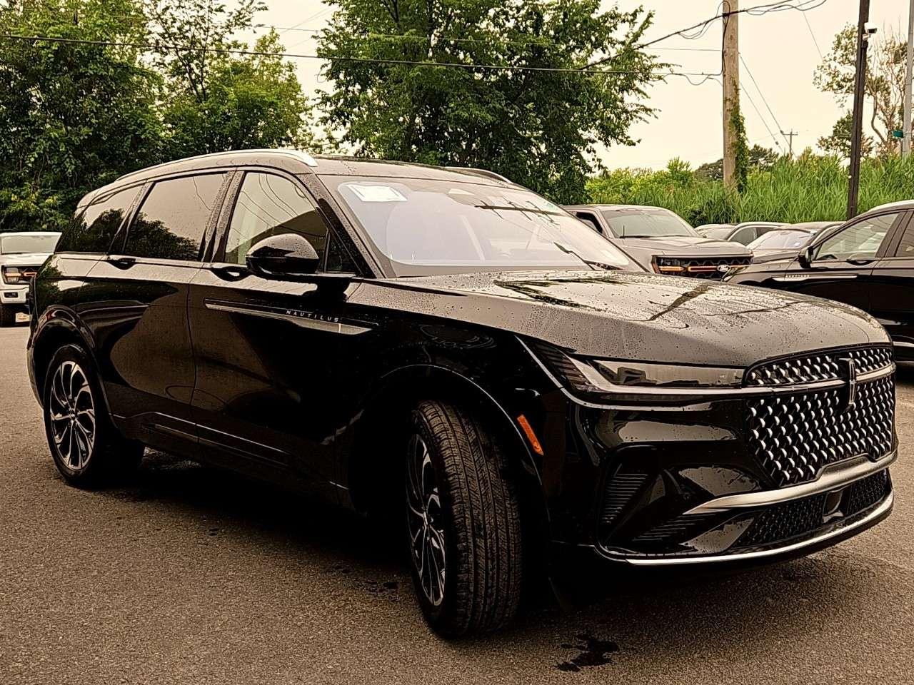 2026 Lincoln Nautilus Reserve AWD Photo