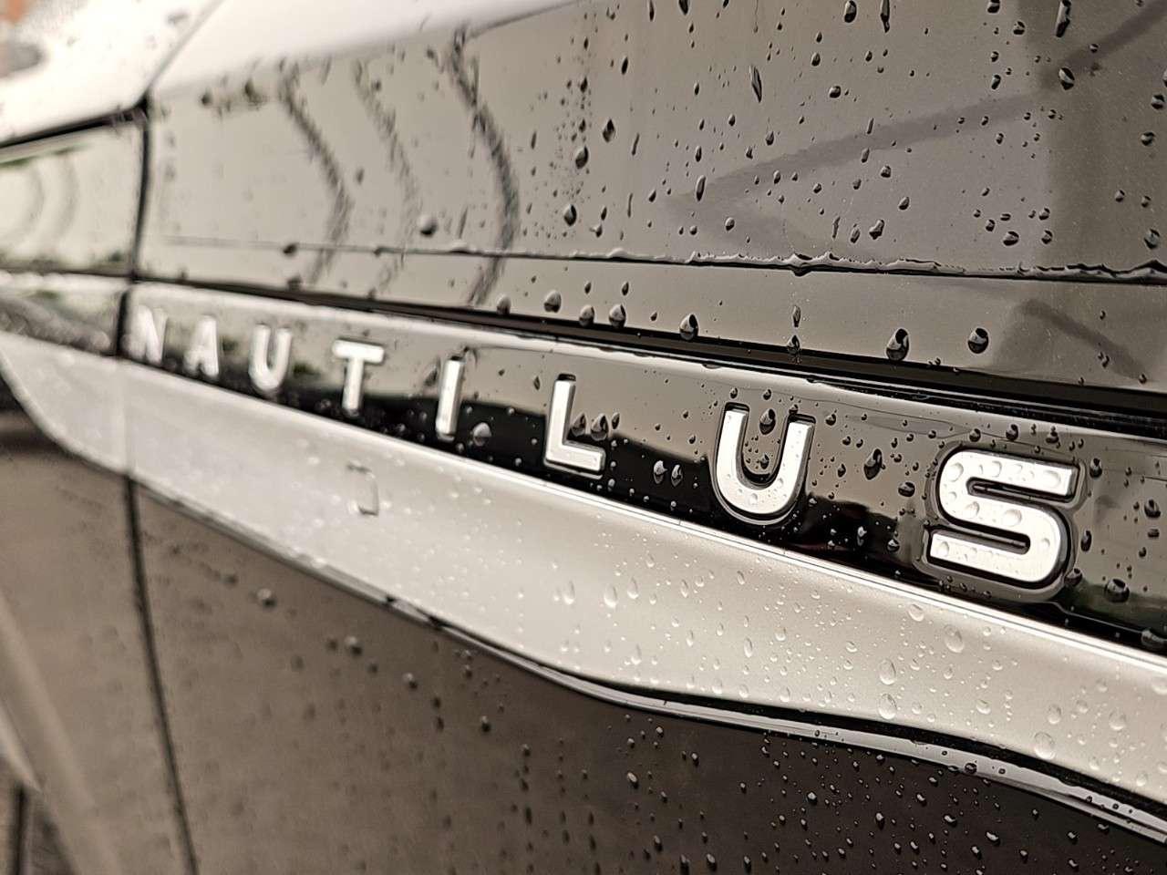 2026 Lincoln Nautilus Reserve AWD Photo