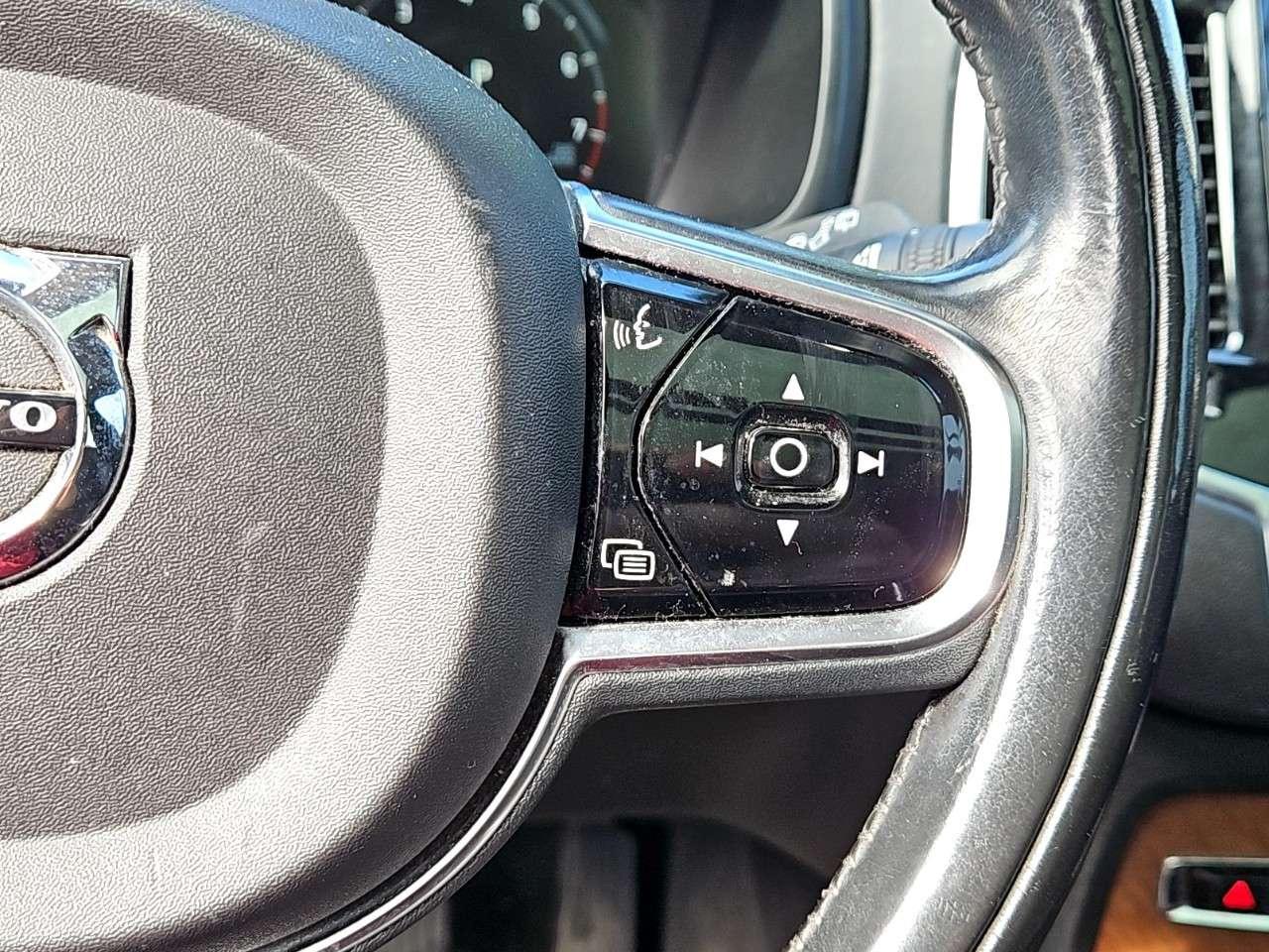 2016 Volvo XC90 INSCRIPTION   3RD ROW   7 SEATER   AWD   NAV Photo