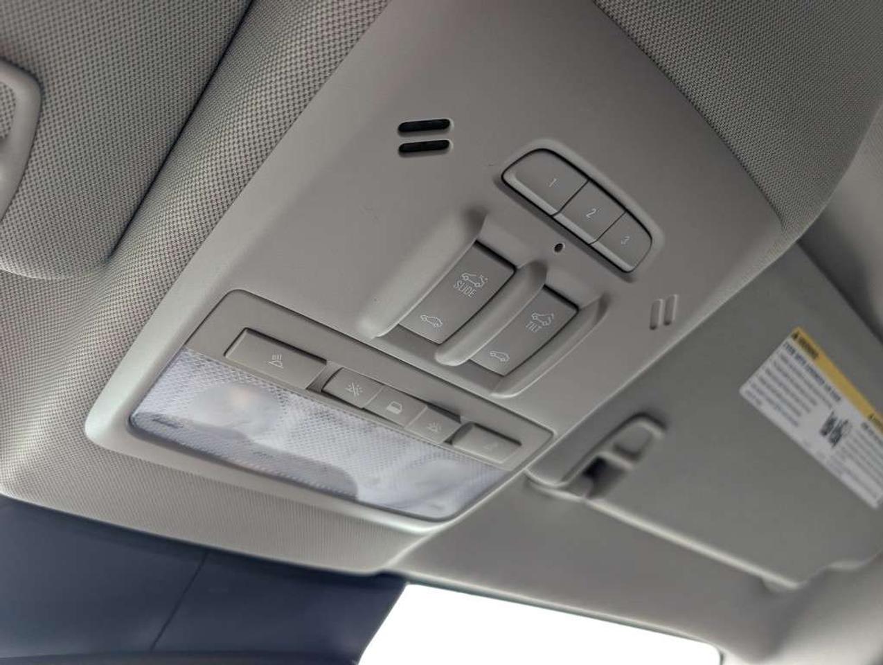 2019 Buick Encore Essence AWD   NAV   LEATHER   SUNROOF   CAMERA Photo