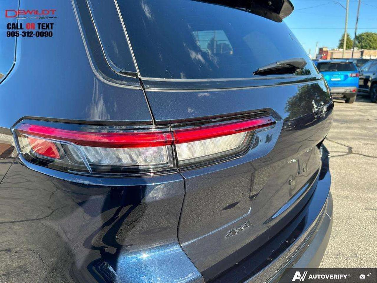 2023 Jeep Grand Cherokee LIMITED   LUXURY TECH   PANO ROOF Photo