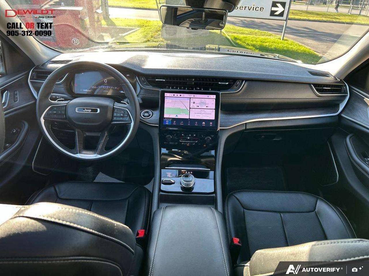 2023 Jeep Grand Cherokee LIMITED   LUXURY TECH   PANO ROOF Photo
