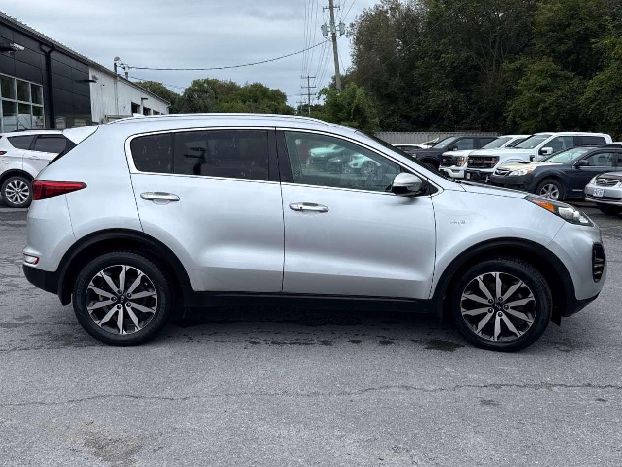 2018 Kia Sportage EX   AWD   1 OWNER   GREAT SERVICE RECORDS Photo