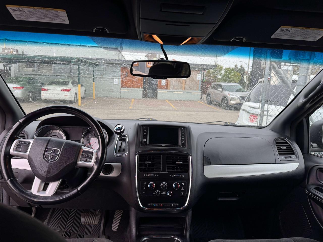 2016 Dodge Grand Caravan *** 3 YEAR WARRANTY INCLUDED *** Photo