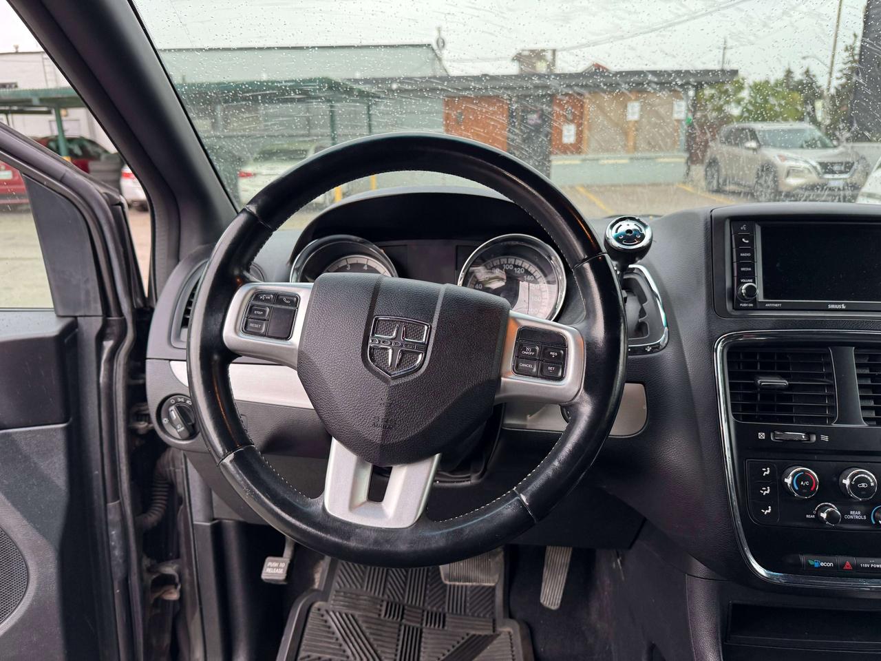 2016 Dodge Grand Caravan *** 3 YEAR WARRANTY INCLUDED *** Photo
