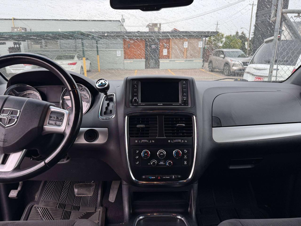 2016 Dodge Grand Caravan *** 3 YEAR WARRANTY INCLUDED *** Photo