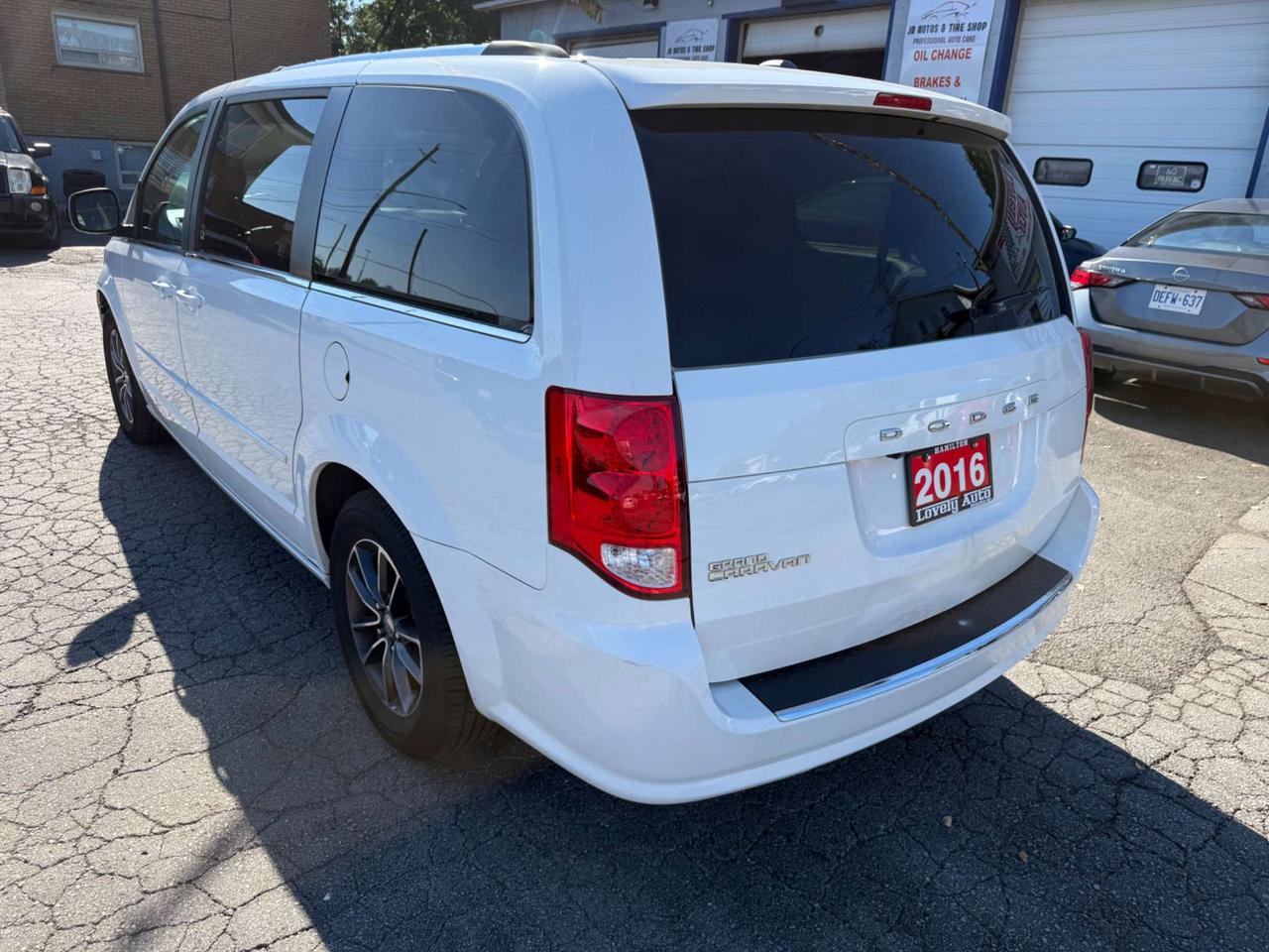 2016 Dodge Grand Caravan SXT Premium Plus *Certified* Photo2