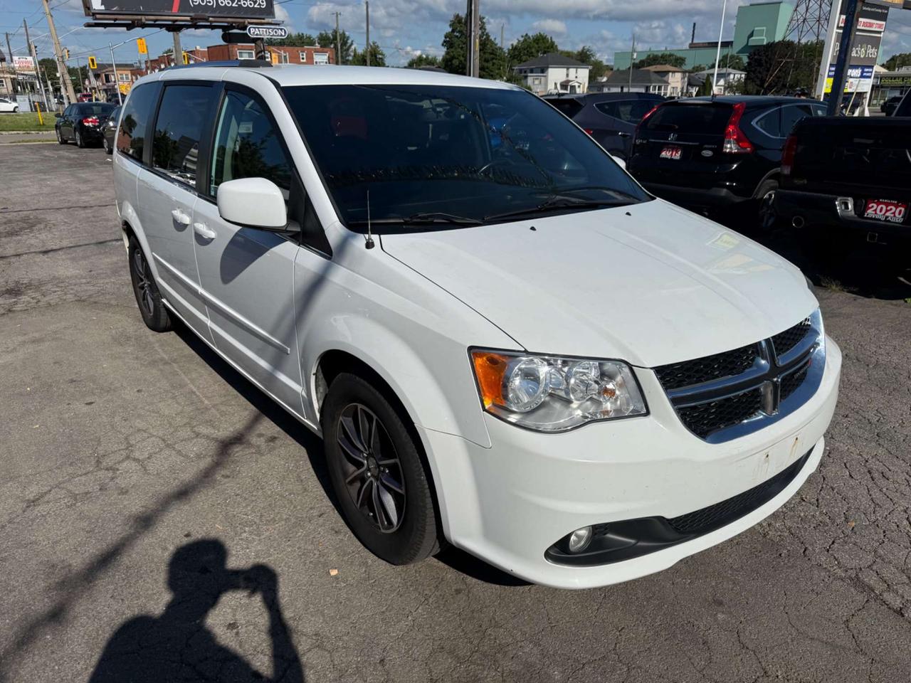 2016 Dodge Grand Caravan SXT Premium Plus *Certified* Photo
