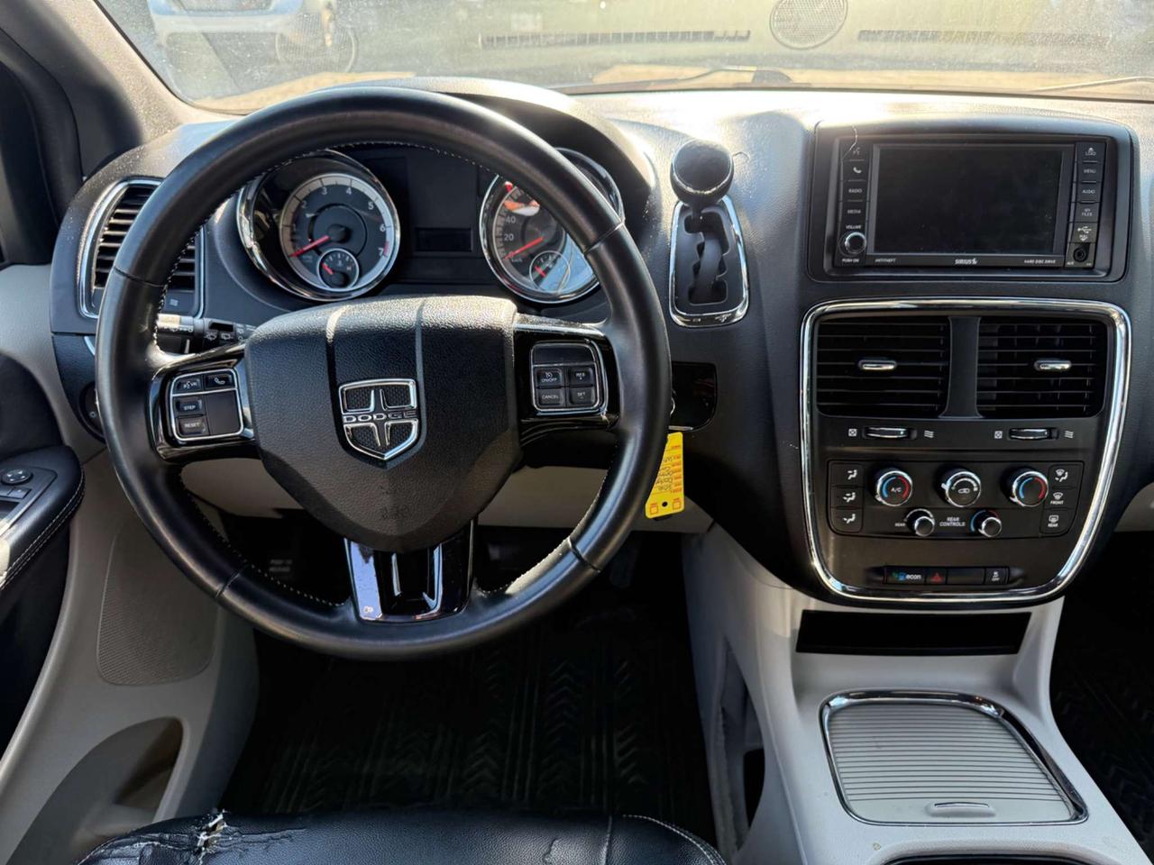 2016 Dodge Grand Caravan SXT Premium Plus *Certified* Photo