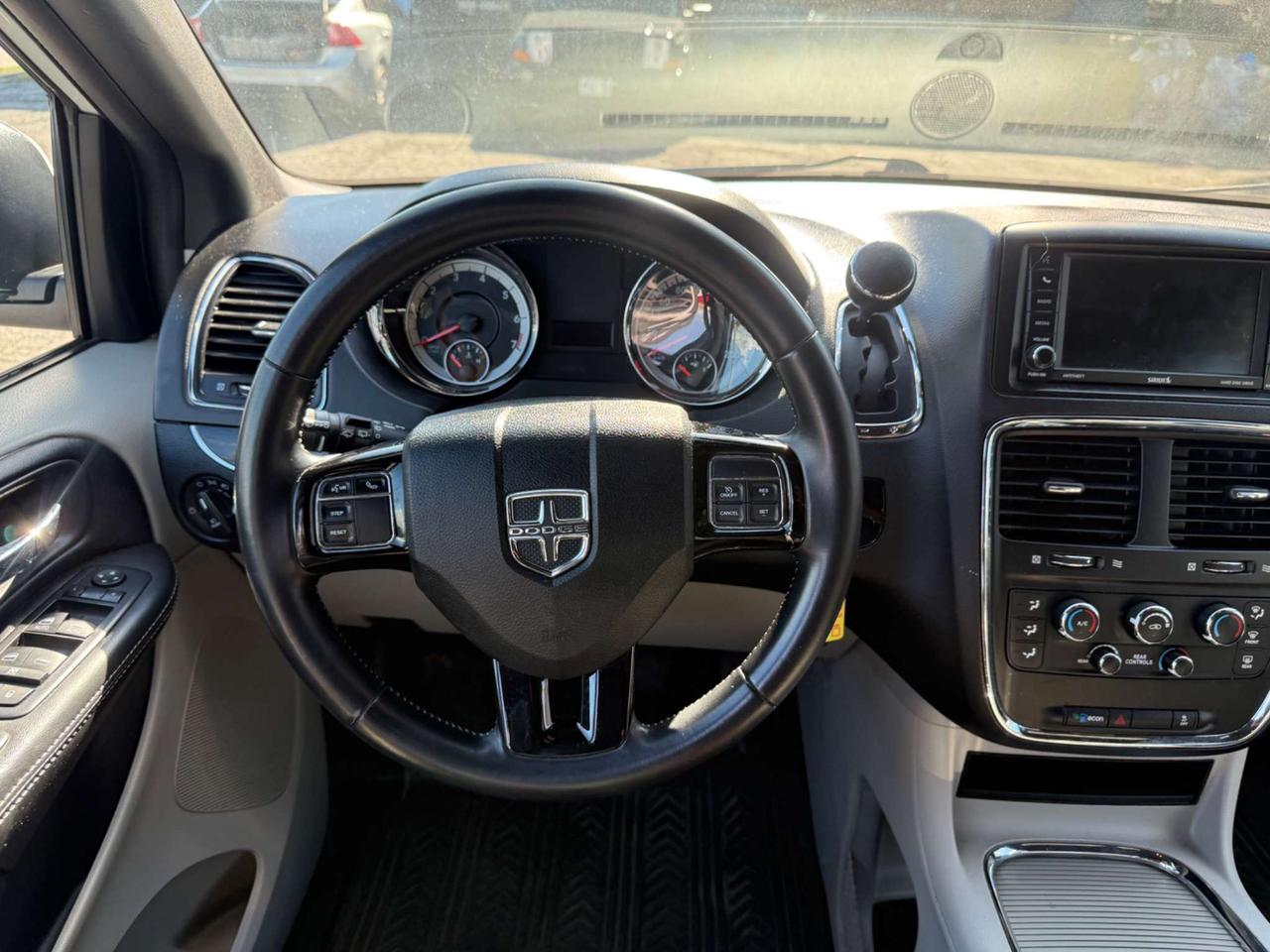 2016 Dodge Grand Caravan SXT Premium Plus *Certified* Photo