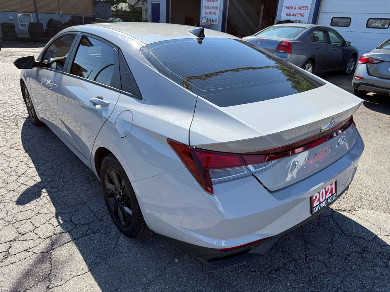 2021 Hyundai Elantra Preferred w/Sun & Tech Package *Certified* Photo