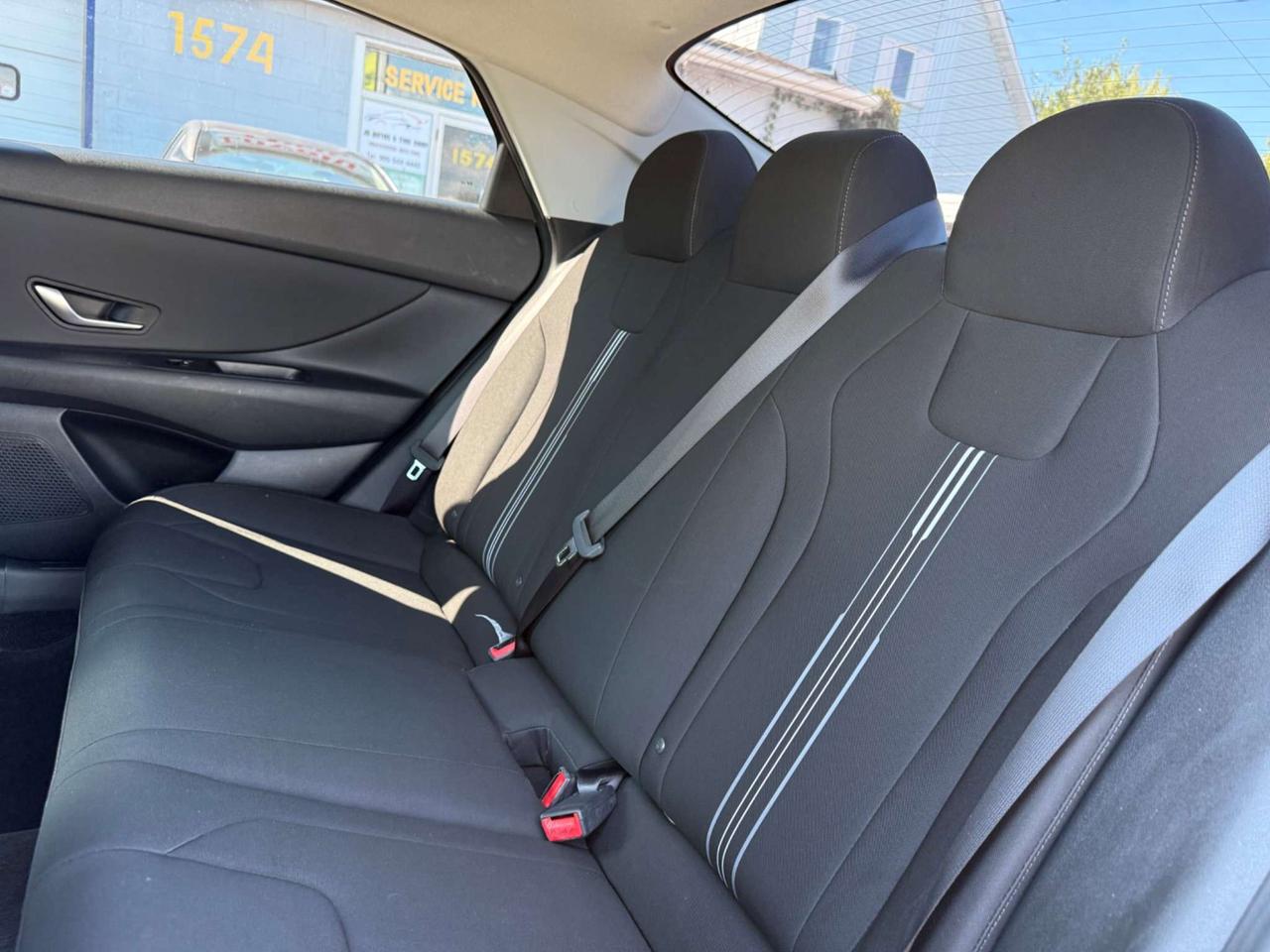 2021 Hyundai Elantra Preferred w/Sun & Tech Package *Certified* Photo