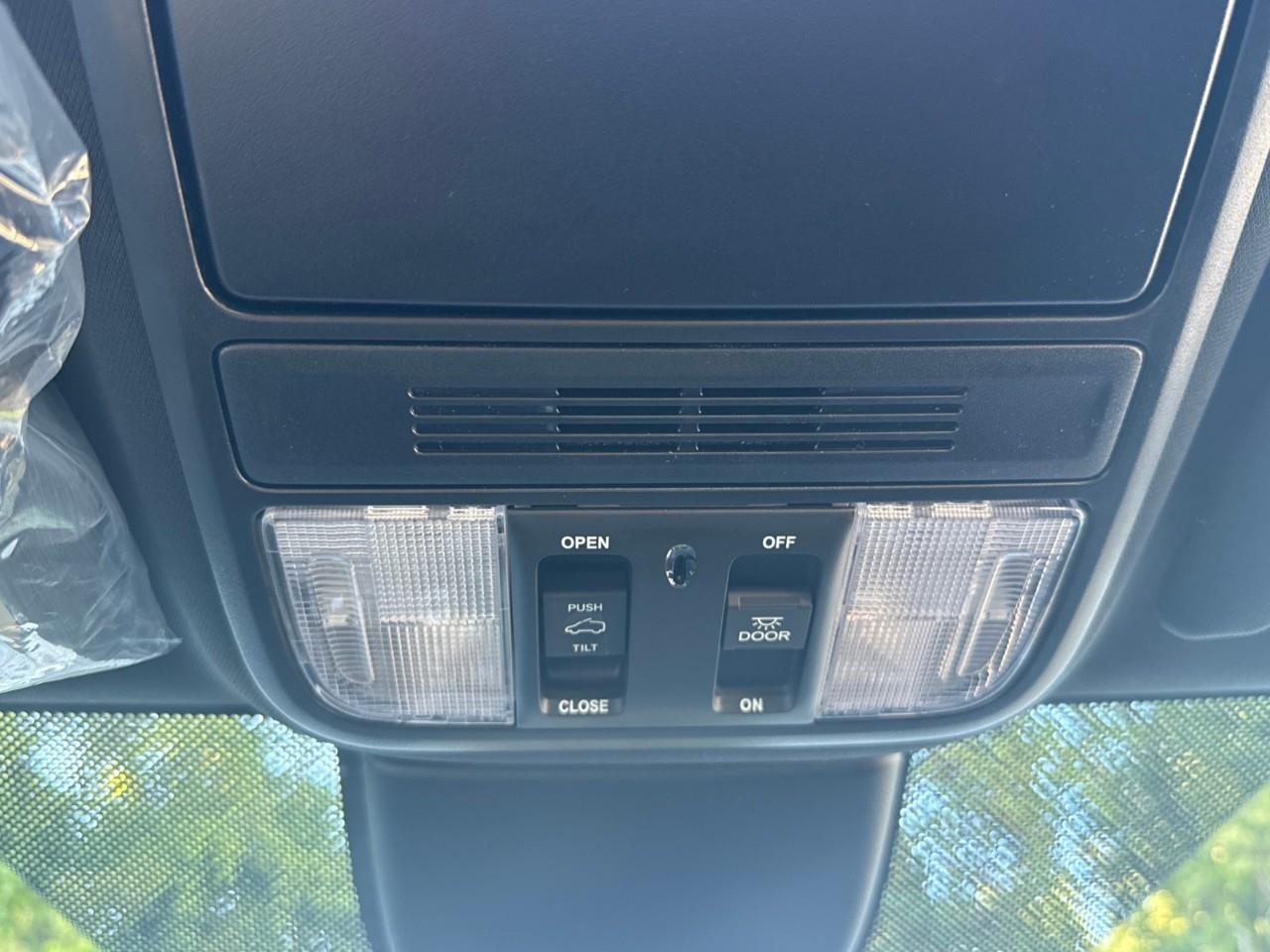 2027 Honda Odyssey Sport-L Passenger Van Photo