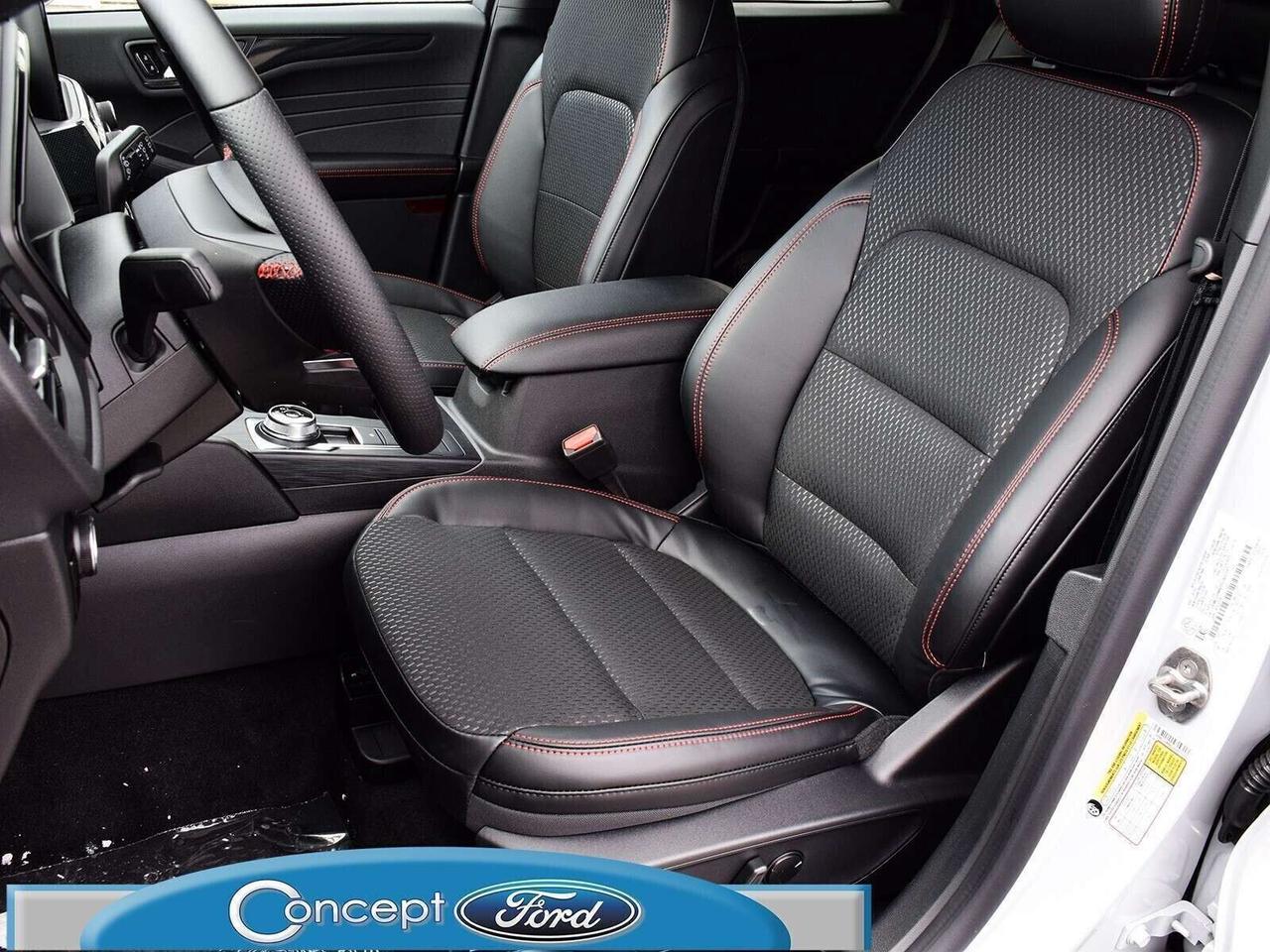 2025 Ford Escape ST-Line Photo