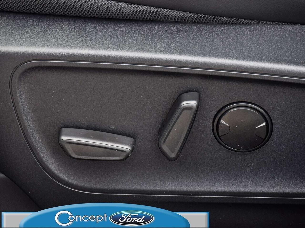 2025 Ford Escape ST-Line Photo