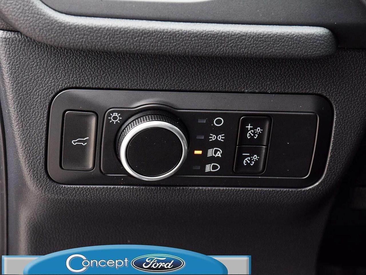 2025 Ford Escape ST-Line Photo