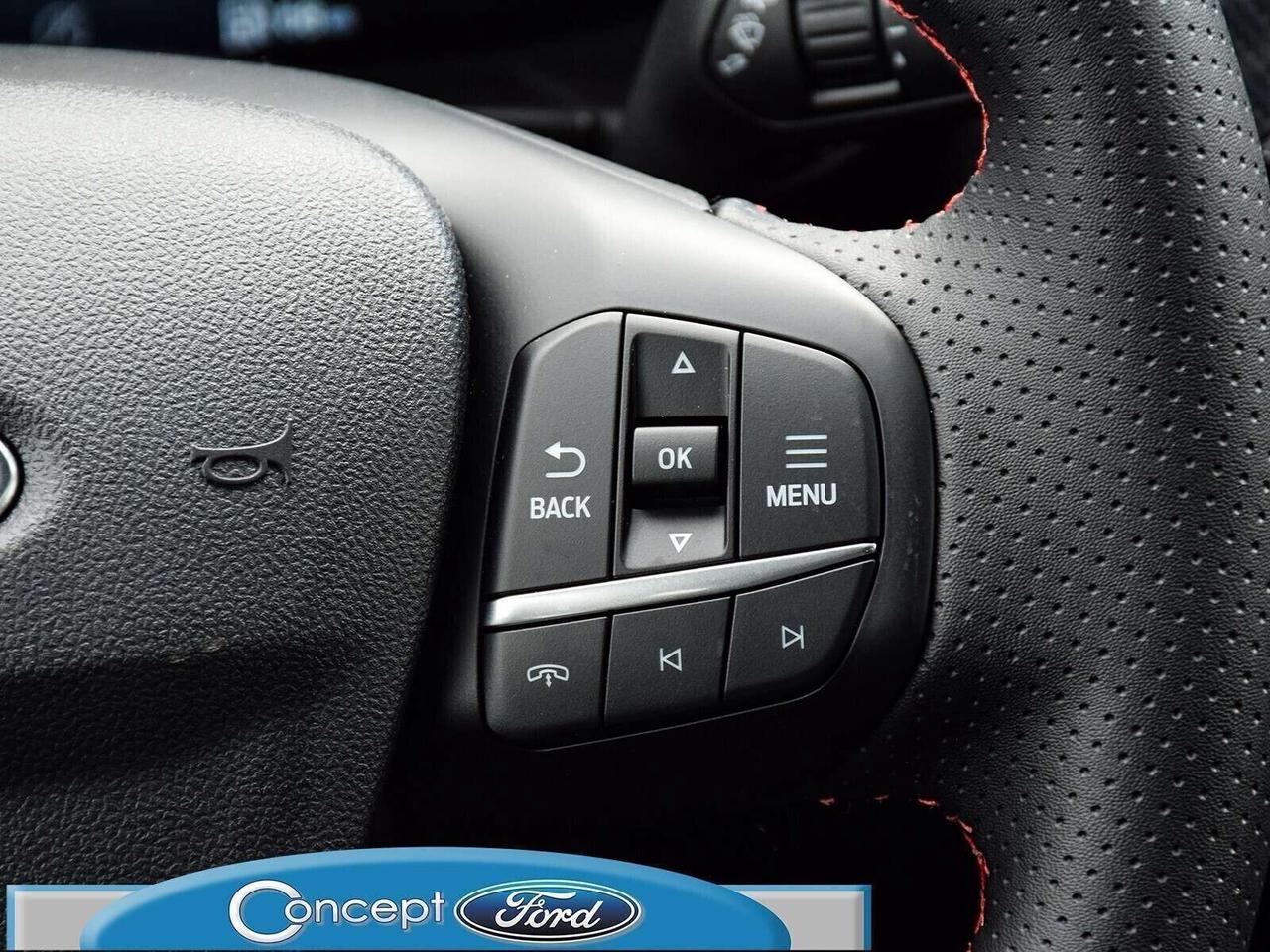 2025 Ford Escape ST-Line Photo