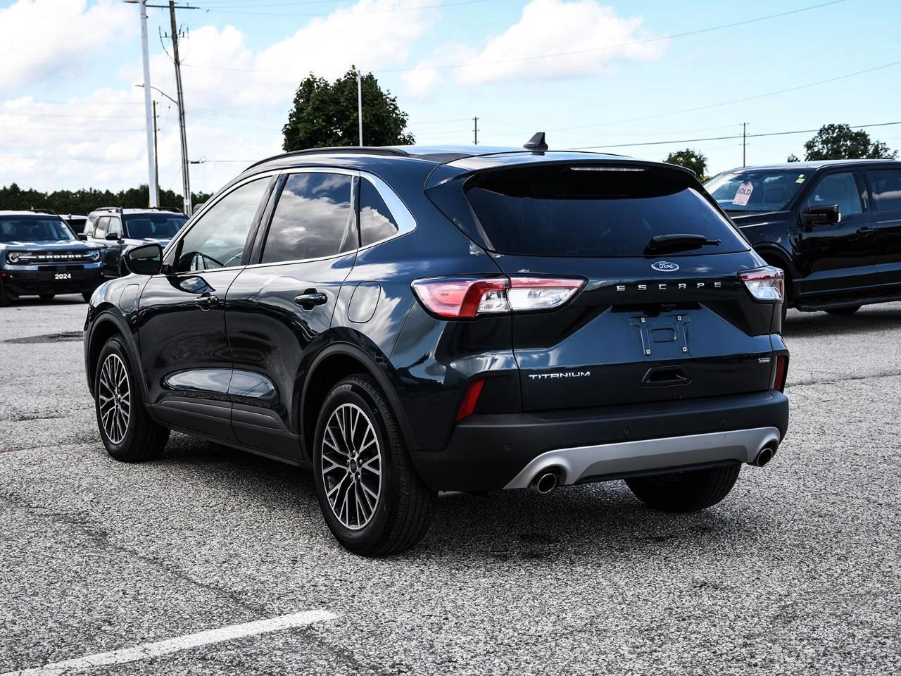 2022 Ford Escape PHEV Titanium NAV | HTD SEATS | HTD STEERING | ADAPTIVE CRUISE Photo