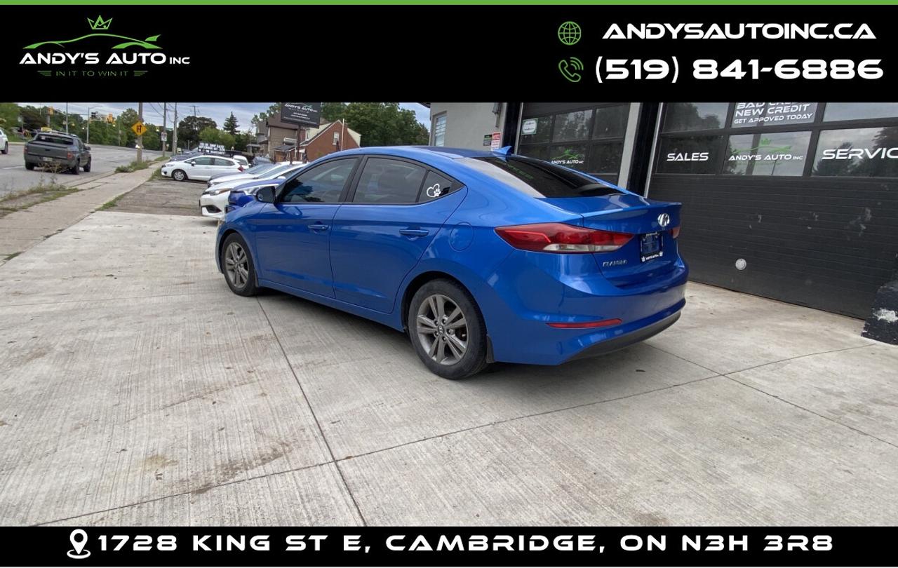 2017 Hyundai Elantra ! AUTO ! HEATED SEATS ! HEATED WHEEL ! BAC SE Elantra ! AUTO ! HEATED SEATS ! HEATED WHEEL ! Photo