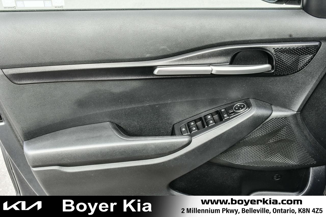 2023 Kia Seltos LX FWD Photo