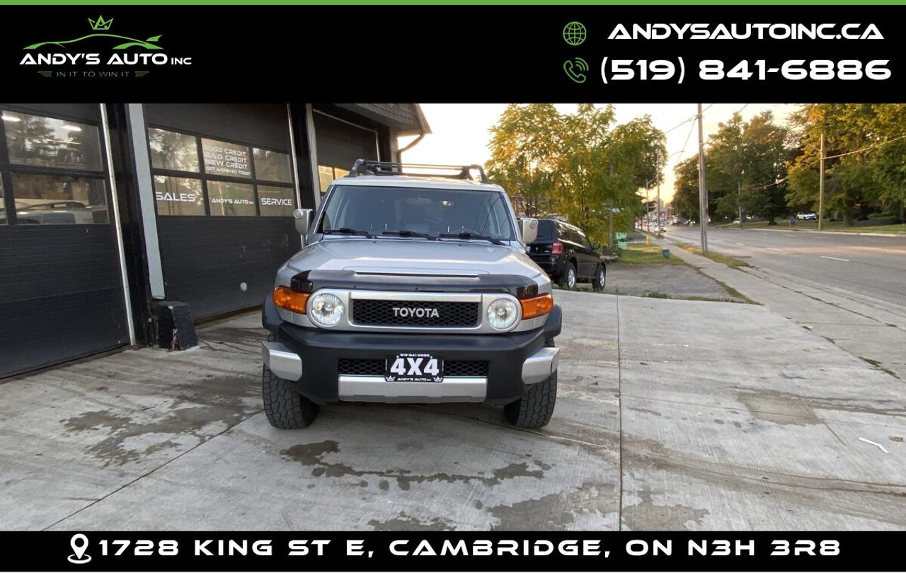 2007 Toyota FJ Cruiser ! LOW KM ! ONE OWNER ! POWER WNDOWS ! FJ CRUISER ! LOW KM ! ONE OWNER ! POWER WNDOWS ! Photo5