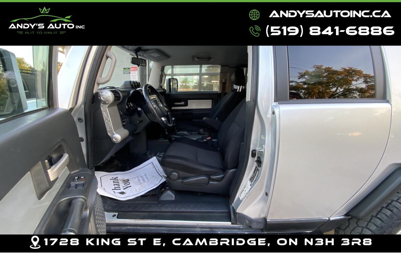 2007 Toyota FJ Cruiser ! LOW KM ! ONE OWNER ! POWER WNDOWS ! FJ CRUISER ! LOW KM ! ONE OWNER ! POWER WNDOWS ! Photo