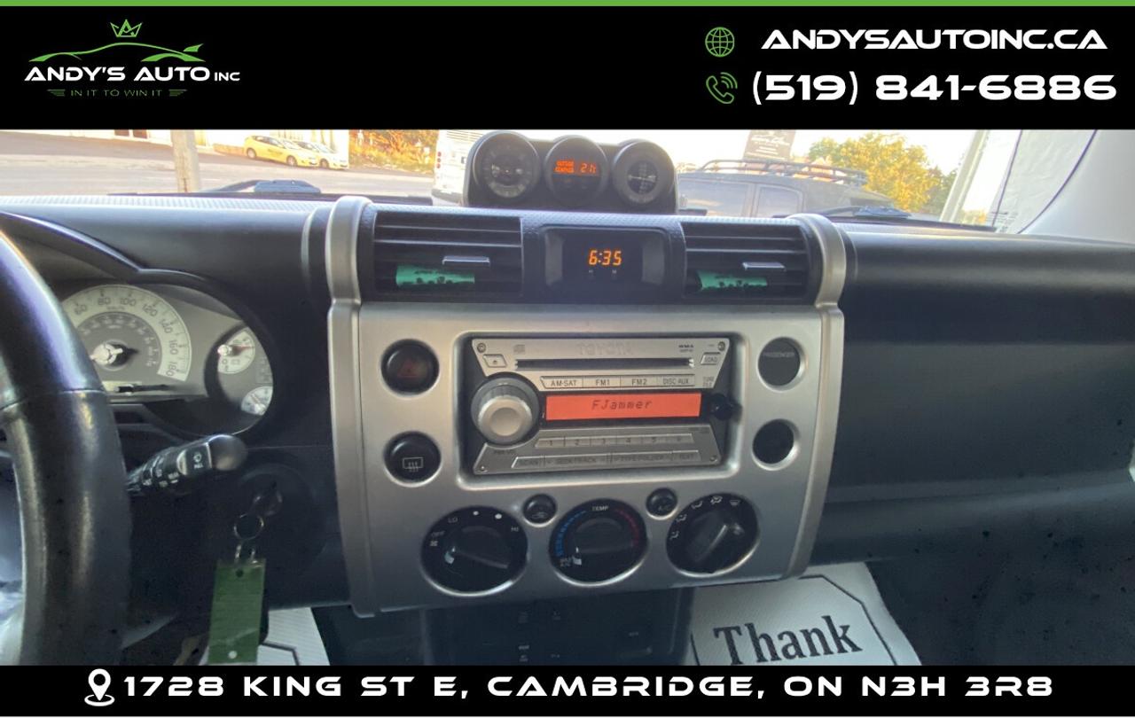 2007 Toyota FJ Cruiser ! LOW KM ! ONE OWNER ! POWER WNDOWS ! FJ CRUISER ! LOW KM ! ONE OWNER ! POWER WNDOWS ! Photo